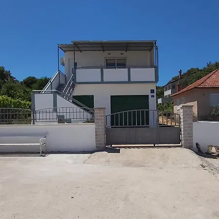 בית נופש Seaside Holiday House Tkon, Pasman - 14664